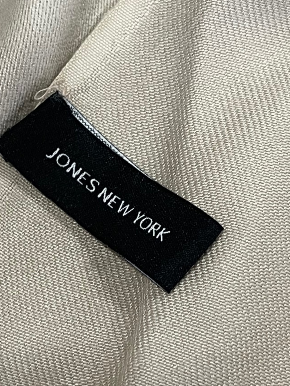Jones New York Scarf - Picture 5 of 5